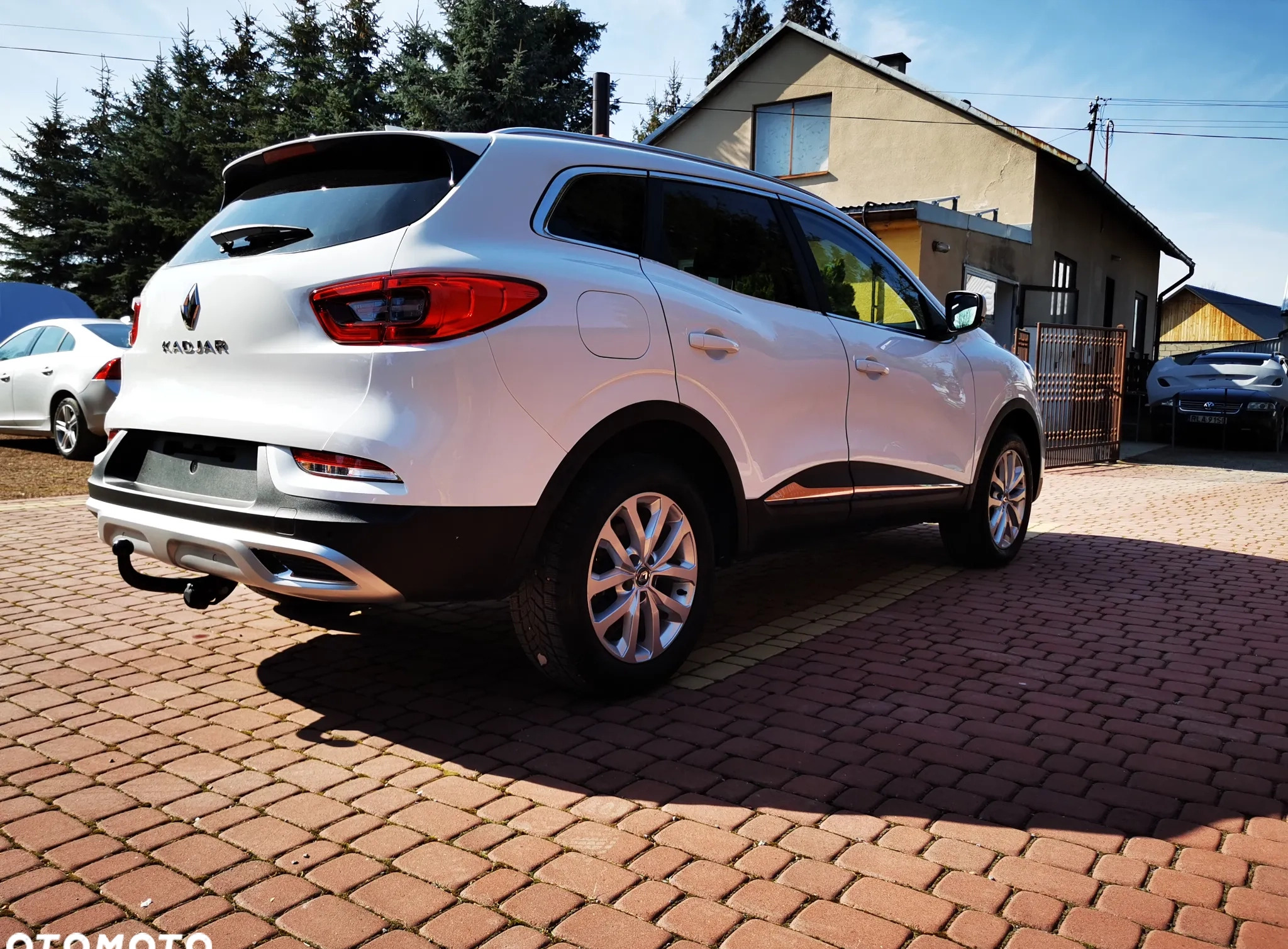 Renault Kadjar cena 64900 przebieg: 31400, rok produkcji 2019 z Rzgów małe 172